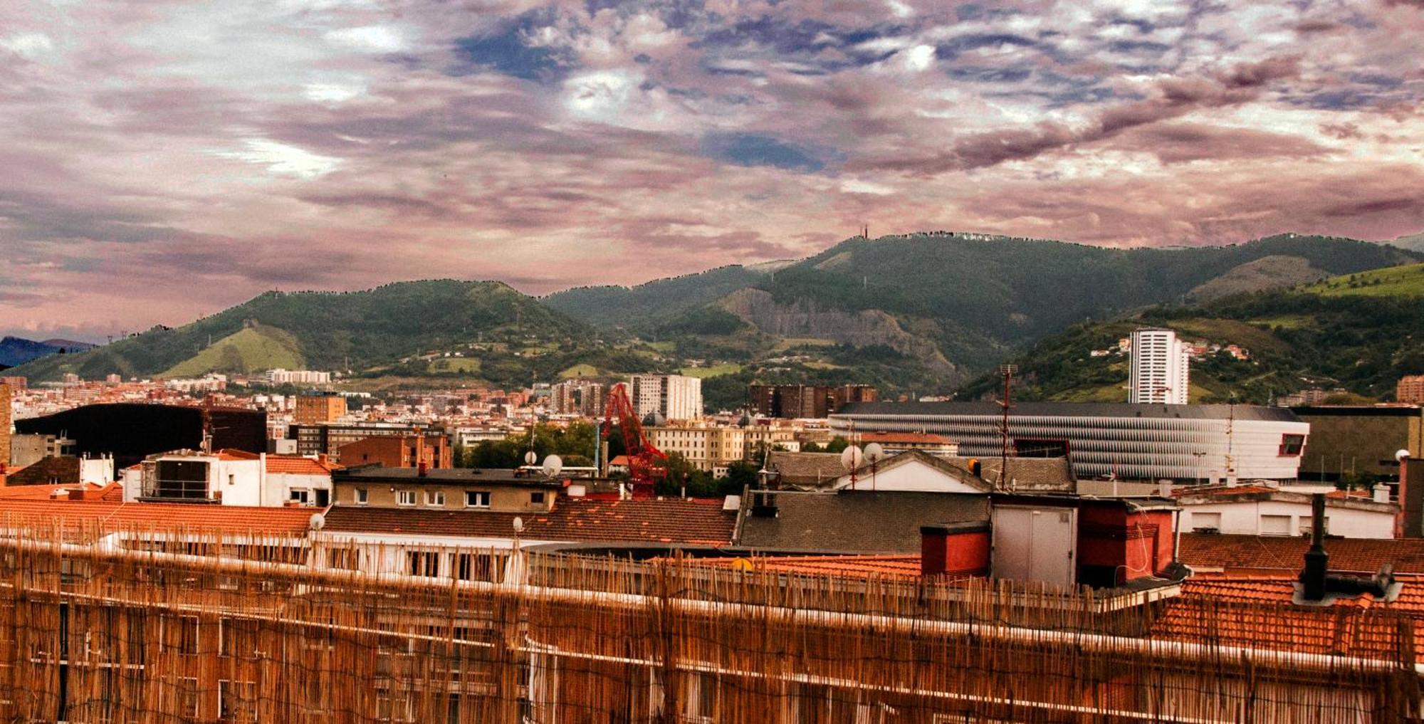 Estudios Bilbao Deusto ภายนอก รูปภาพ